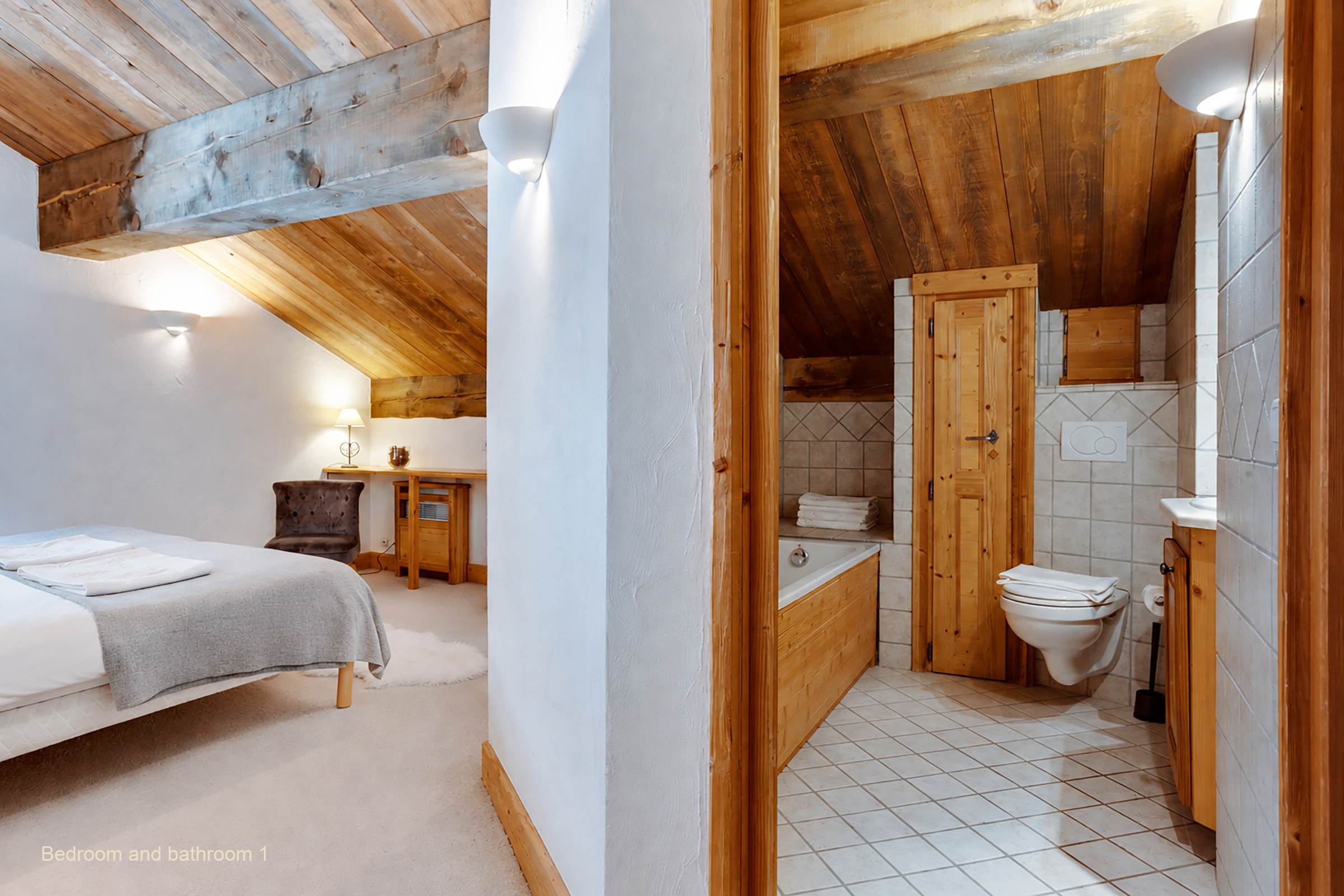 Pistes bedroom_bathroom 1_ Chalet des Pistes